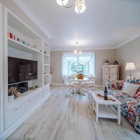 Dolina Wikingow Urnes 01 Apartment