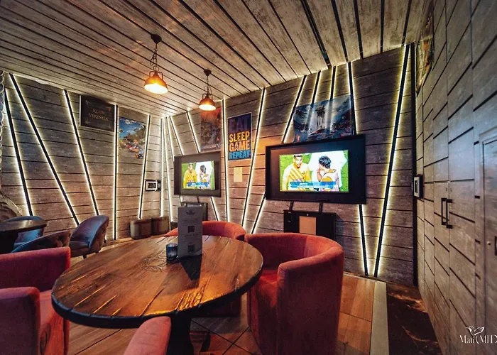 Dolina Wikingow Urnes 01 * Szklarska Poręba