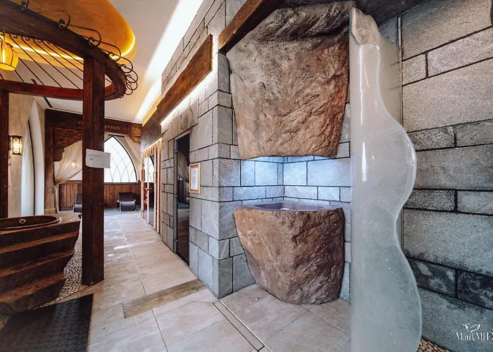 Dolina Wikingow Urnes 01 * Szklarska Poręba